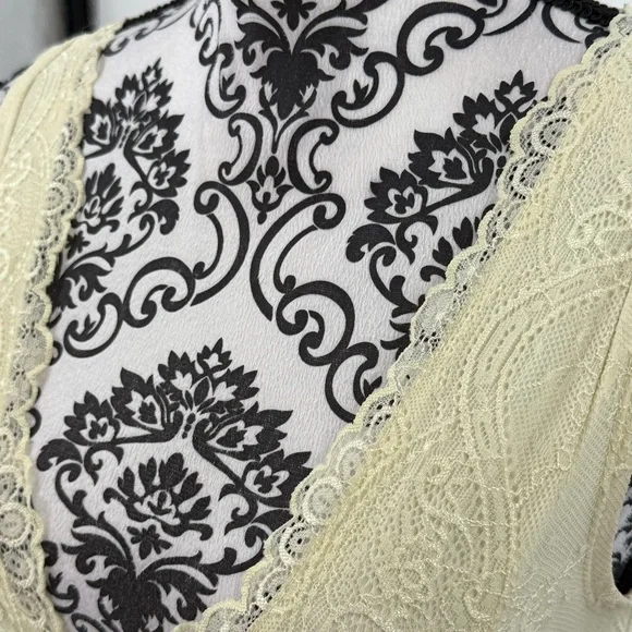 Pale Yellow Lace Trim Camisole Tank Top Y2K Lingerie Style S - Picture 9 of 13